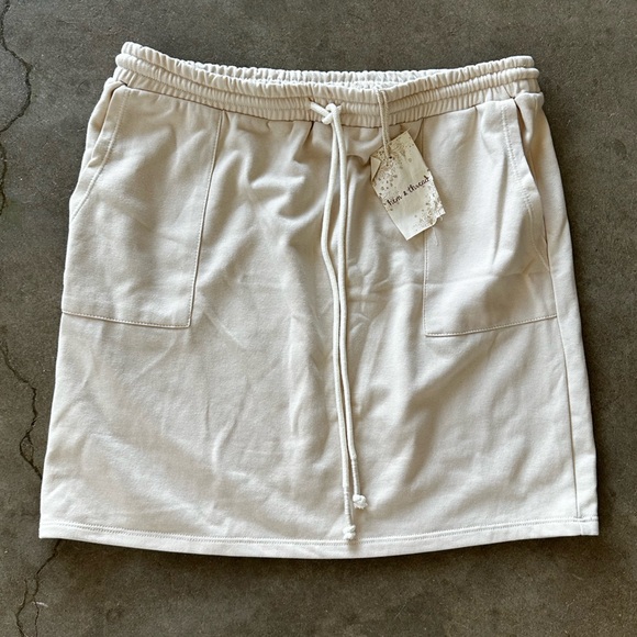 Hem & Thread French Terry Skirt - Picture 3 of 6